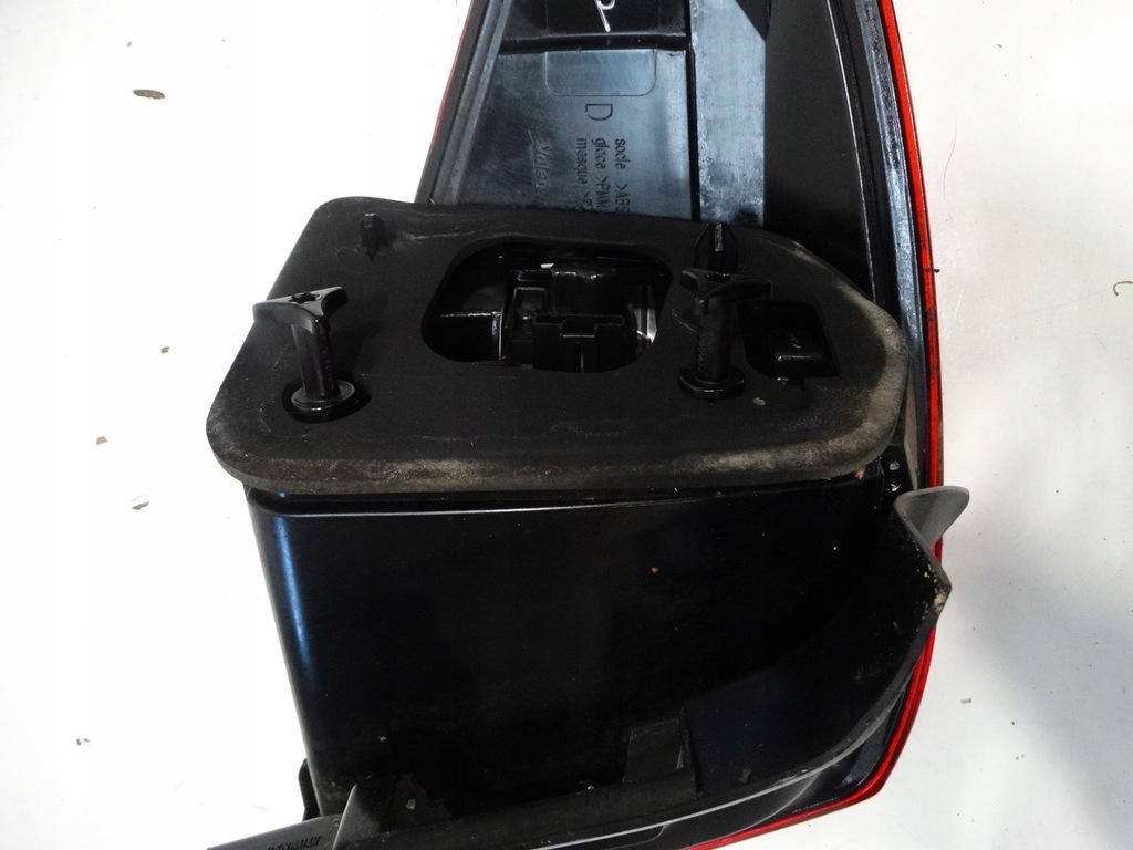 фото №12, Лампа правый задняя renault laguna iii kombi 2010r.