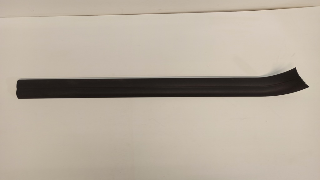 фото №1, Молдинг накладка порог правая bmw f21 f22 7261166