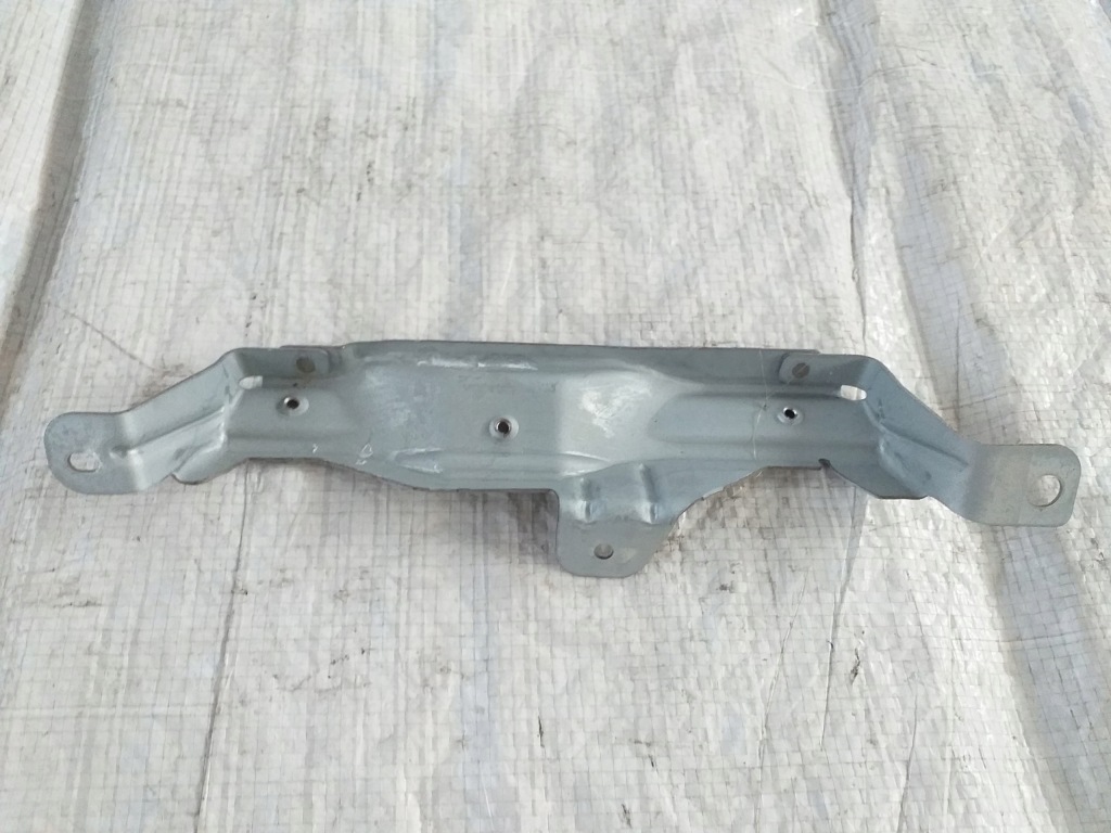 фото №1, Bmw 3 e91 кронштейн кронштейн потолочный правый 7117612