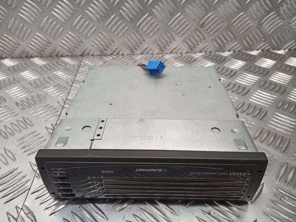 фото №1, Чейнджер дисків cd / dvd fiat stilo 1.8