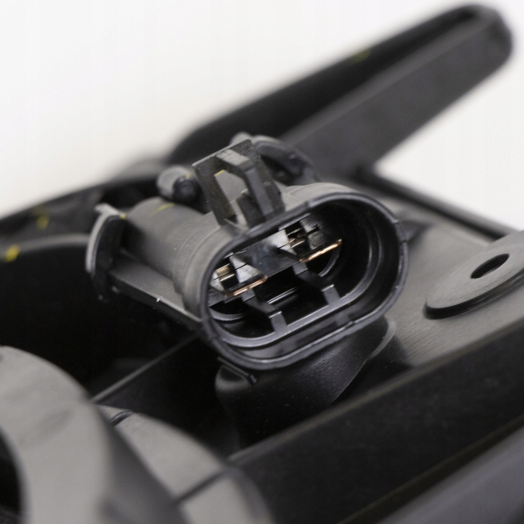 Fiat оригинальный номер 52052605 вентилятор радиатора Цена