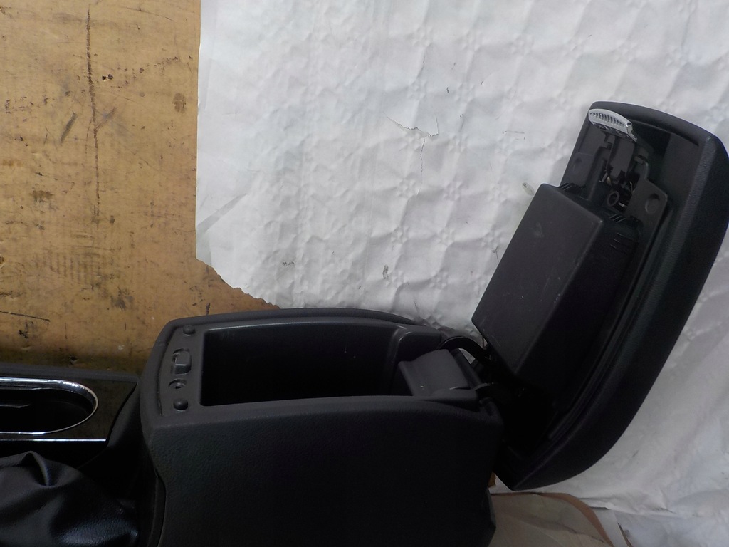 фото №7, Ford mondeo mk4 тунель середній підлокітник