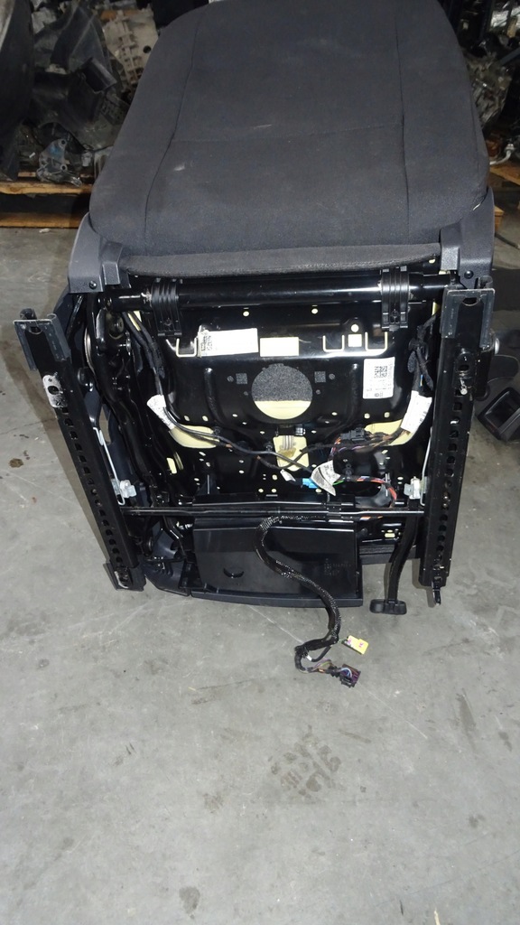 фото №11, Сиденья заднее сиденье passat b7 kombi alcantara