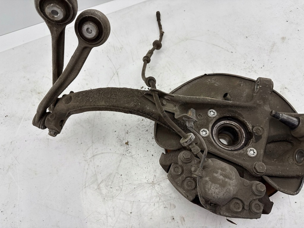 фото №9, Audi a6 c7 2015 з передній поворотний кулак колеса передній