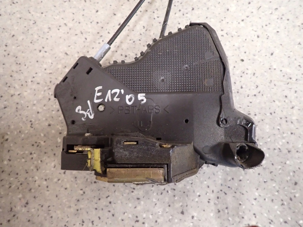 фото №4, Corolla e12 hb 3 двері 02-07 замок двері лівих