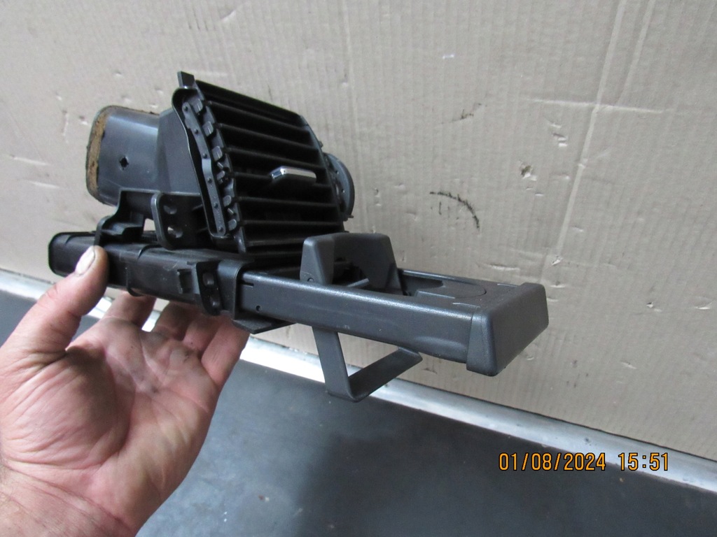 фото №7, Подстаканник решётка кронштейн na напитки auris i 55620-02110