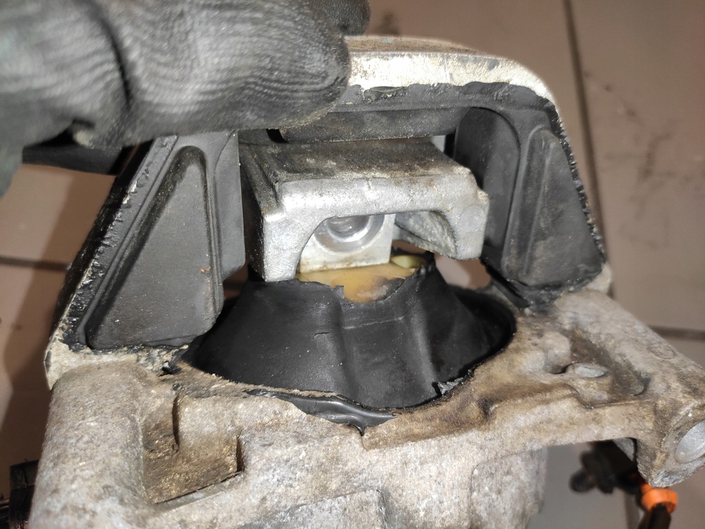 фото №9, Audi 3.0 tdi crt a7 4g8 подушка двигуна права ліва датчик ціла oryg