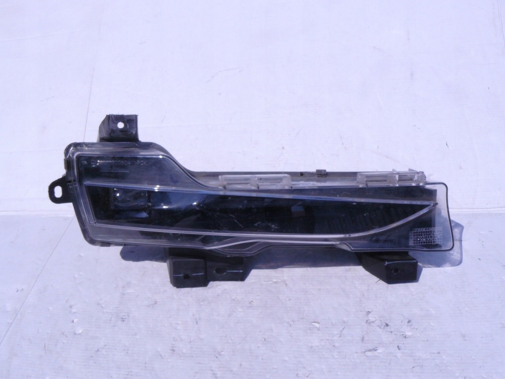 фото №1, Tesla 3 противотуманная фара правый led