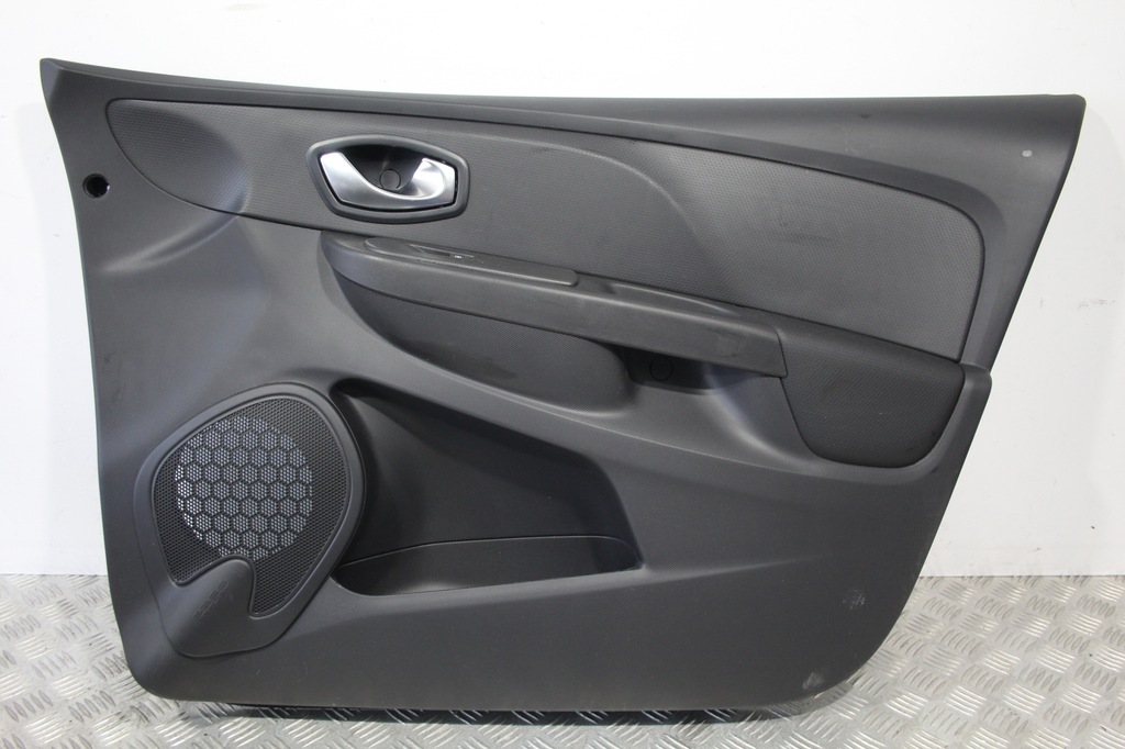 фото №1, Обшивка двері правий перед renault clio iv