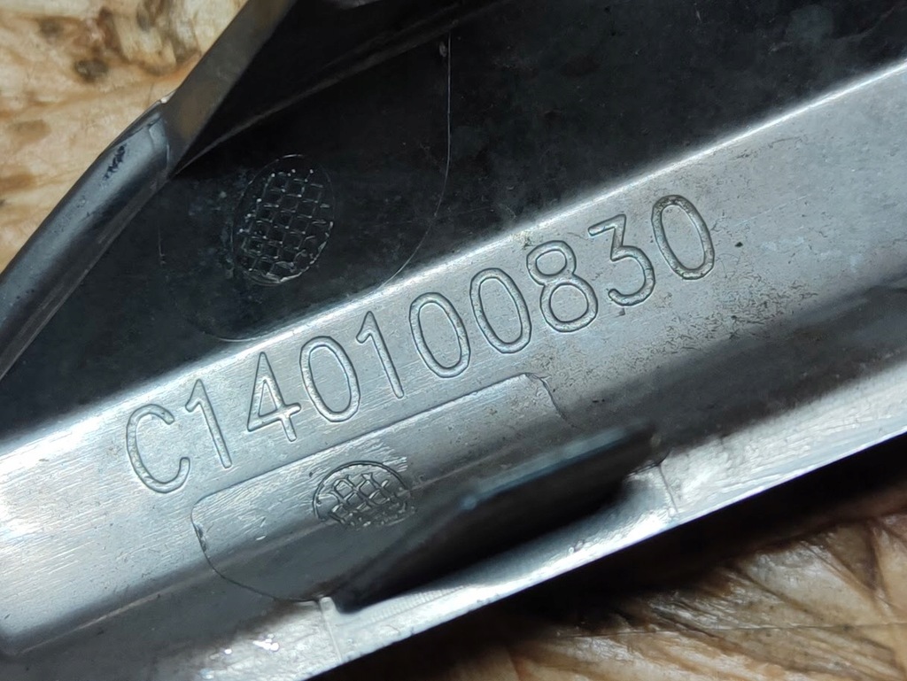 фото №7, Молдинг хром бампера правый перед subaru forester iv 15-18 c140100830