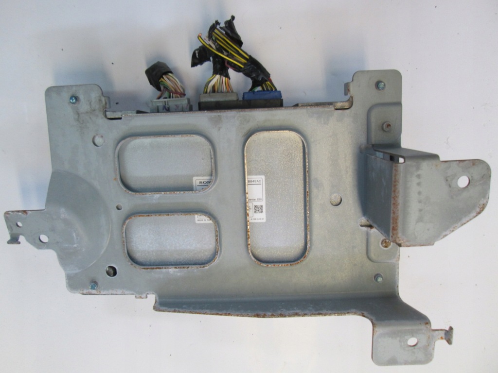 фото №4, Ford flex 08- усилитель sony сабвуфер динамик