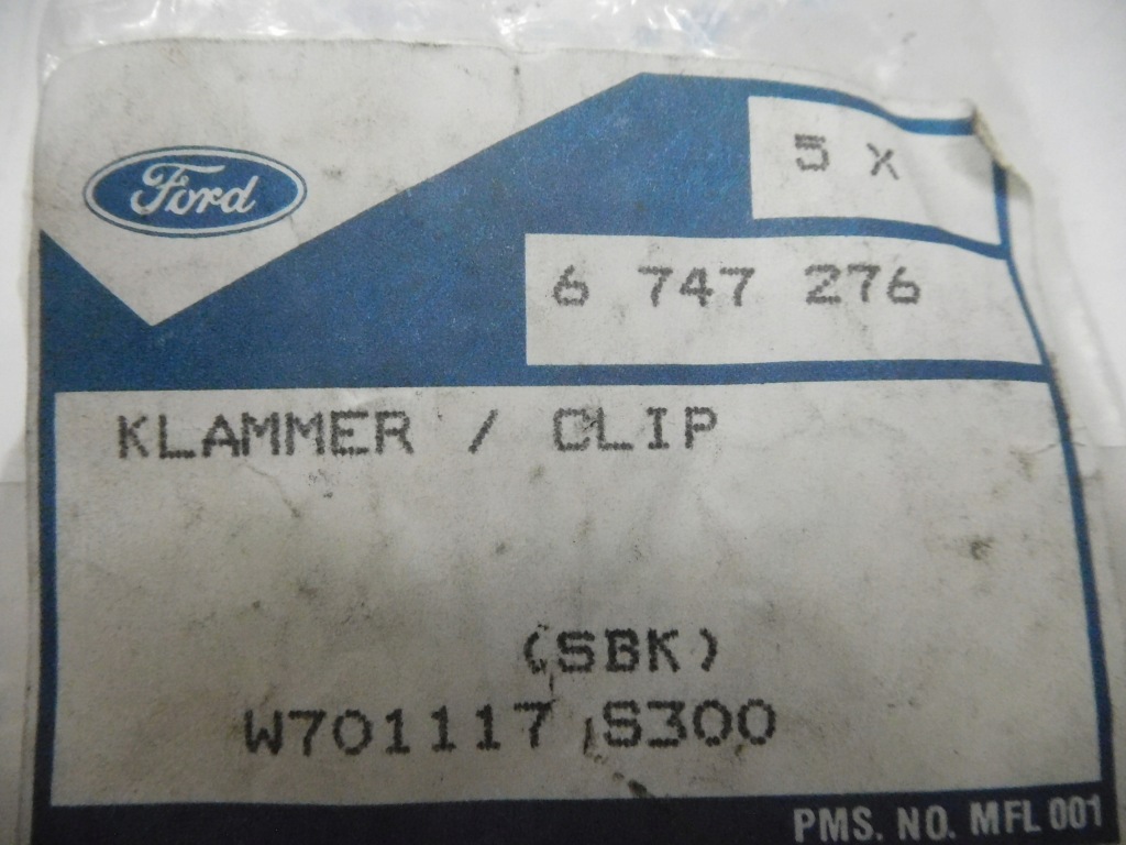 Кліпса супорт трубка розпилювача ford mondeo 1992-96 оригінальний номер 6747276 Зі Шроту