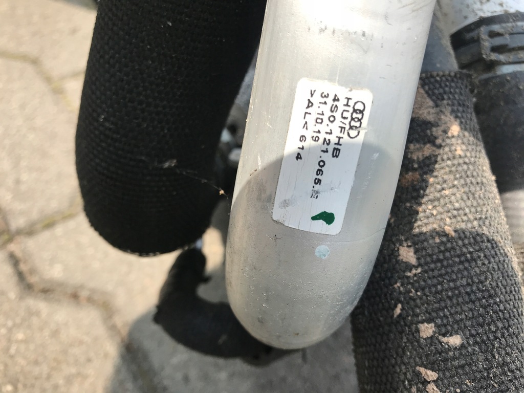 фото №12, Audi r8 5.2 труба шланг wody жидкость 4s0819270d