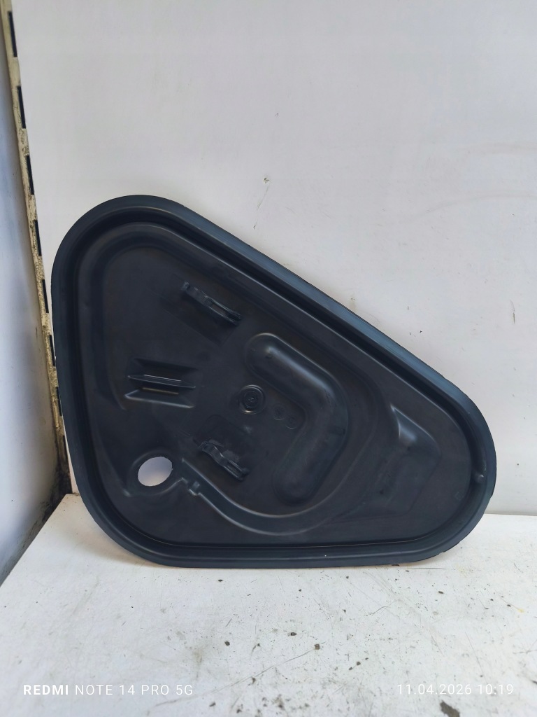 Купить Заглушка дверь перед левая passat b8 14-