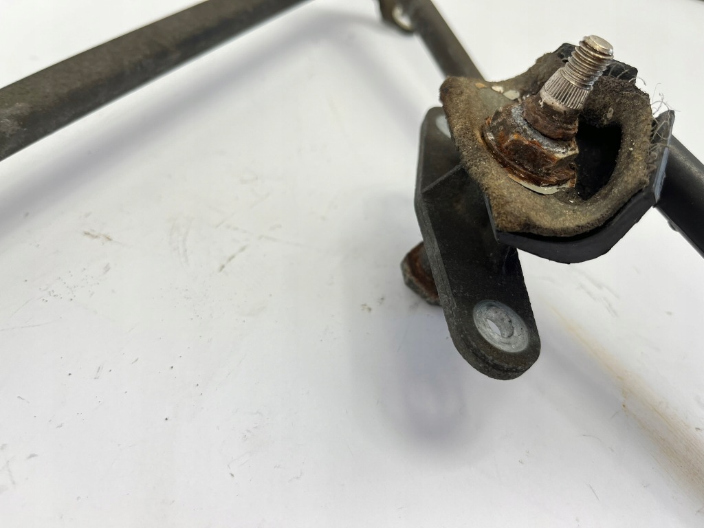 фото №10, Механизм дворник mercedes w123