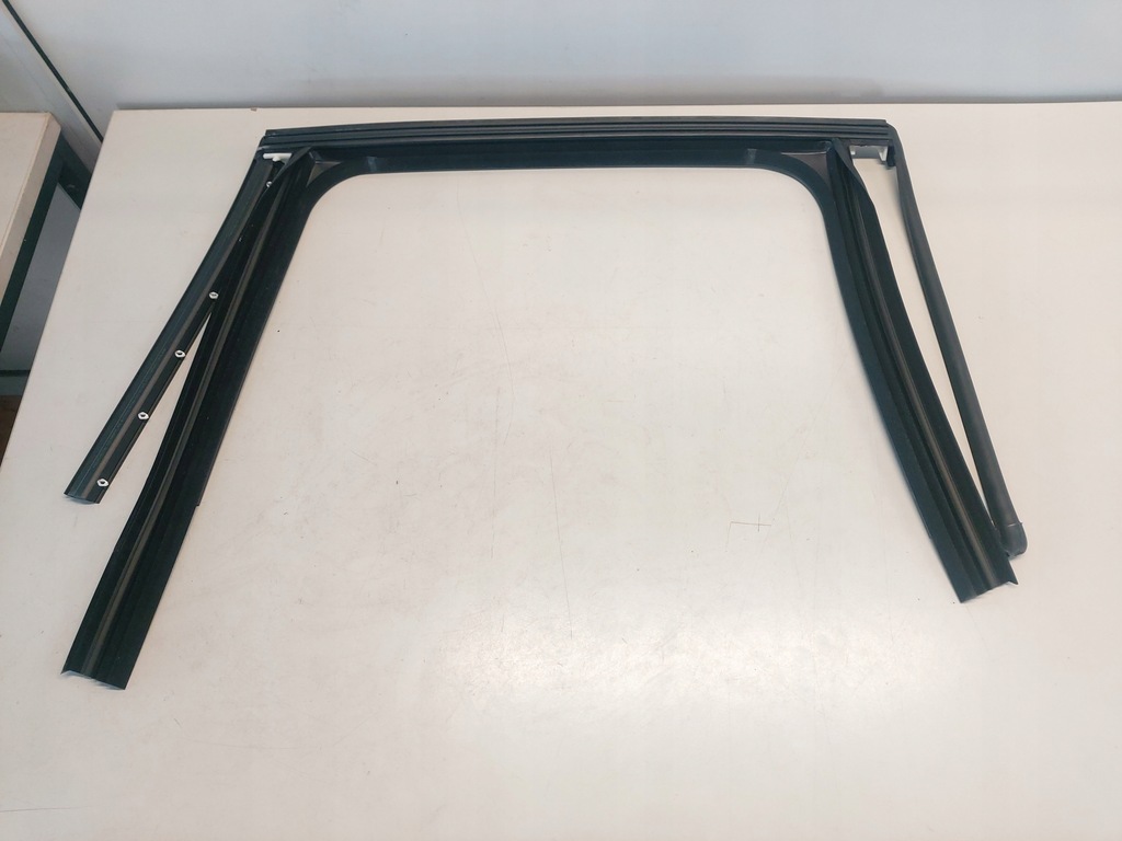 фото №1, Porsche cayenne ii направляющая стекло дверь задняя правый