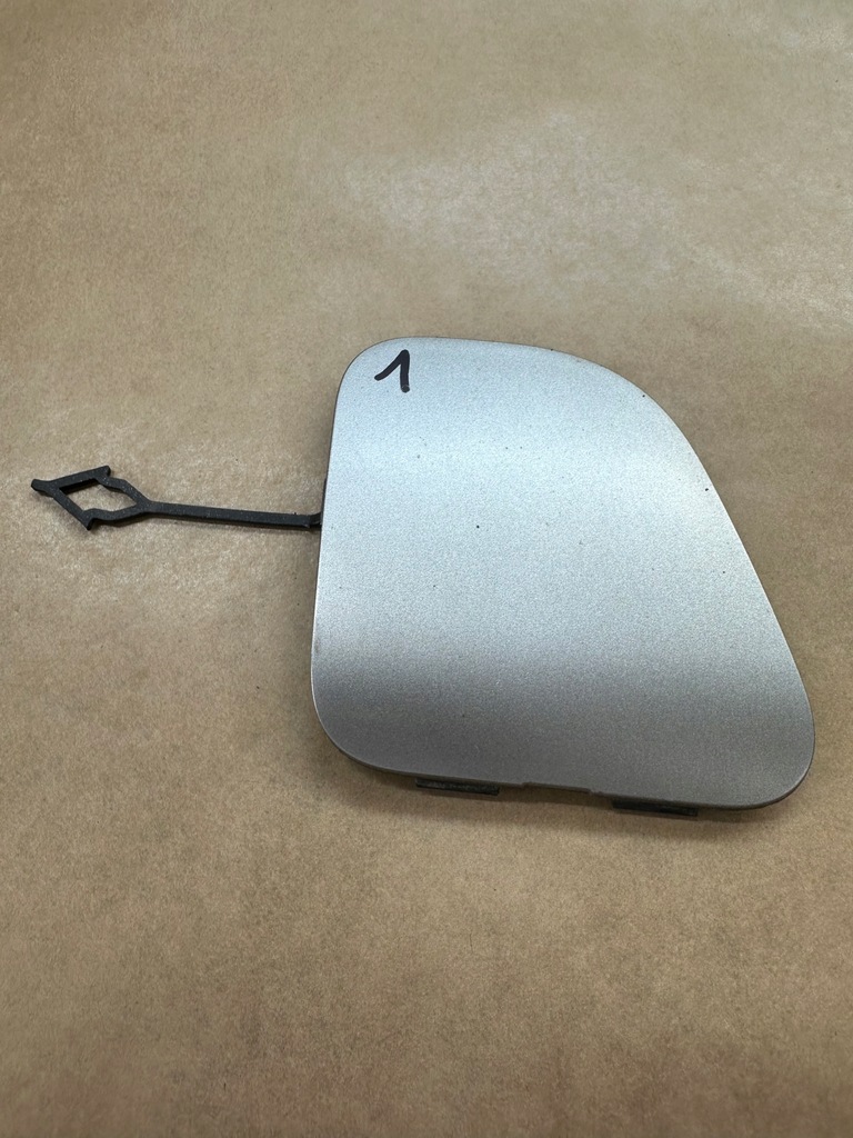 фото №1, Opel crossland x заглушка фаркоп бампера 39097395