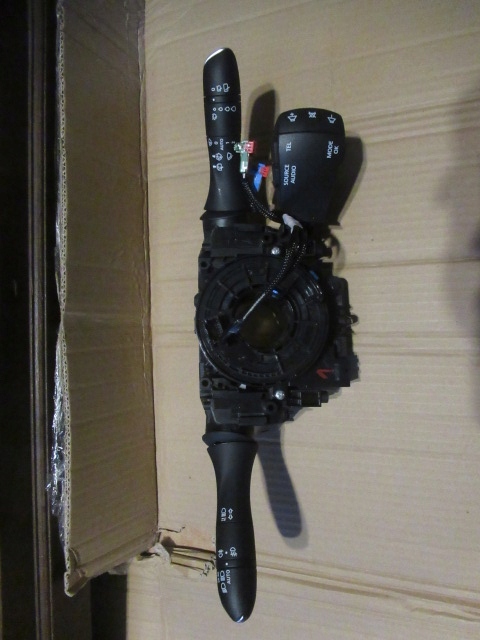 фото №1, Renault koleos ii перемикач з стрічка 255545857r