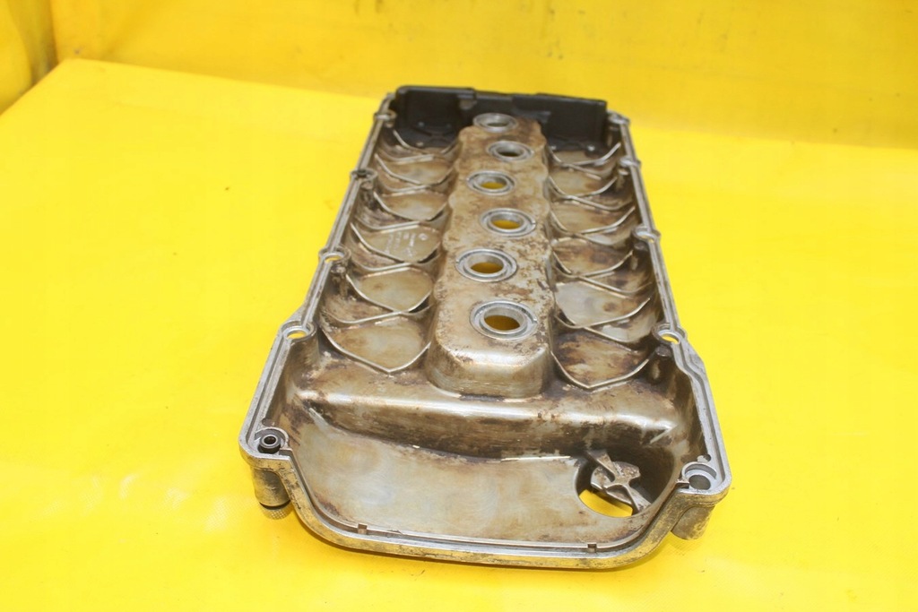 фото №7, Кришка клапанів sharan fl 2.8 ayl 022103475f