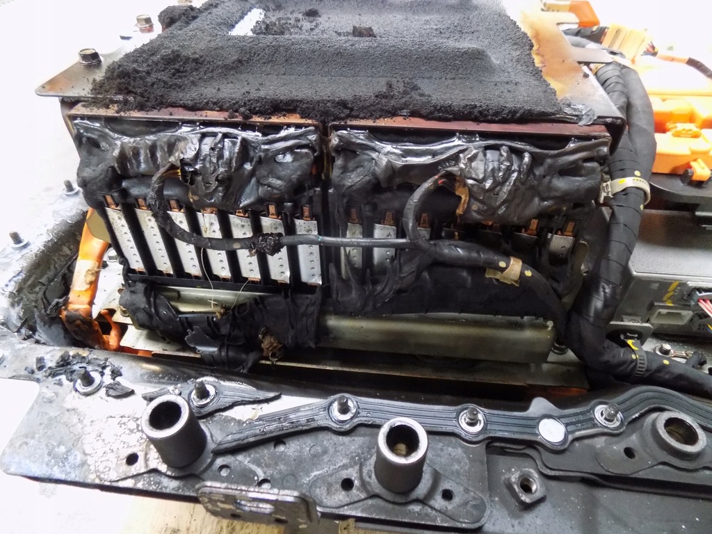 фото №10, Peugeot 308 t10 iii аккумулятор аккумулятор 1.6 thp