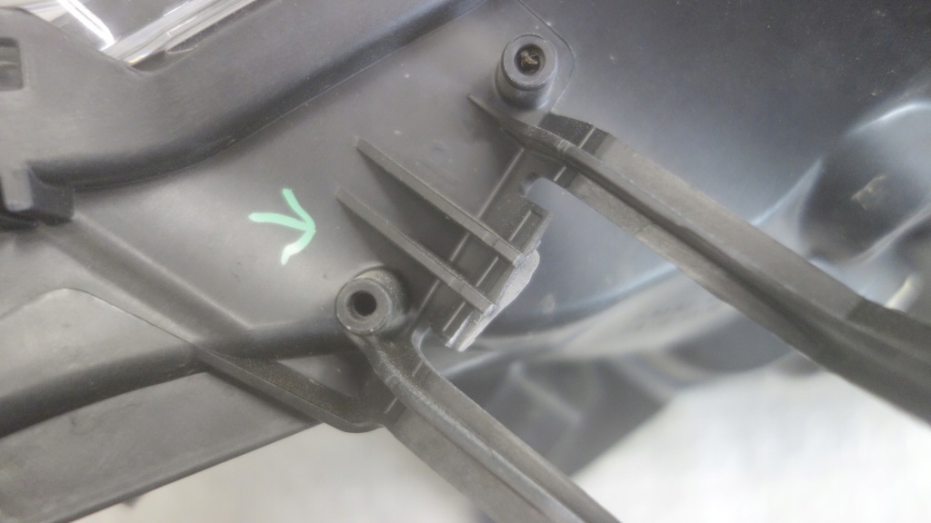 Peugeot 108 фара левая линза с led фара левая Недорого