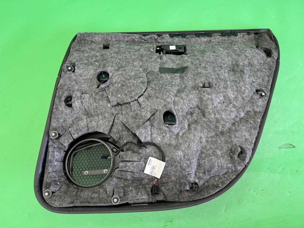 Купить Карка дверь обивка левая задняя под ролета audi a8 d4 09- европа короткий