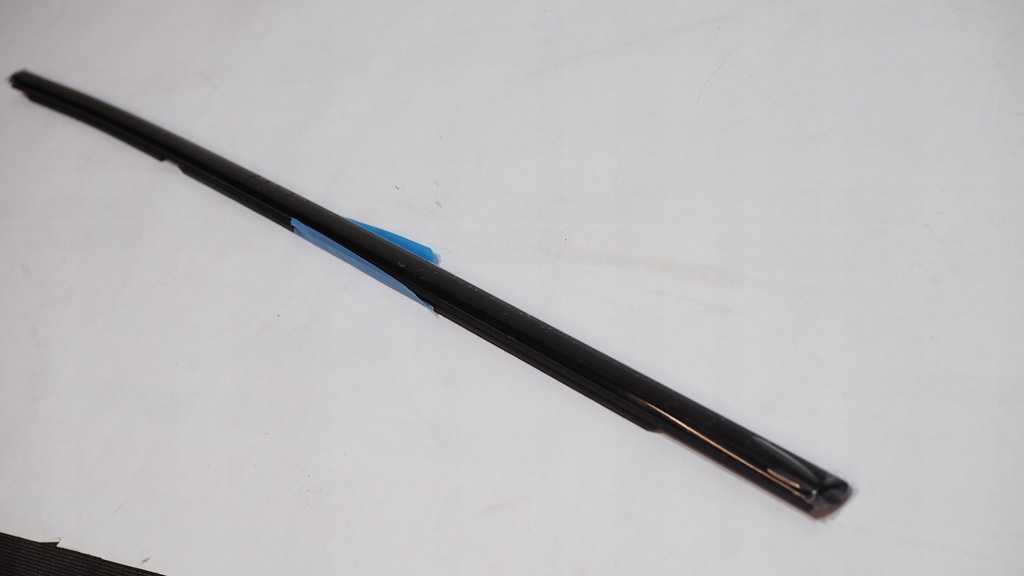 фото №1, Молдинг ущільнювач лівий задня shadow line bmw x1 f48