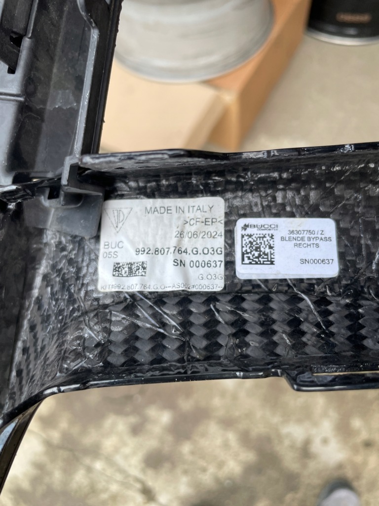 фото №15, Porsche 911 992 lift gts аерокіт бампер передній carbony оригінальний номер 992807547h