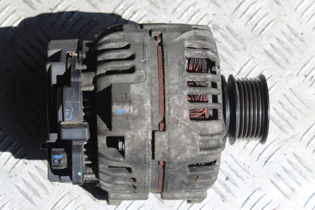 Купить Renault megane 3 генератор 0124425070 8200660025-a
