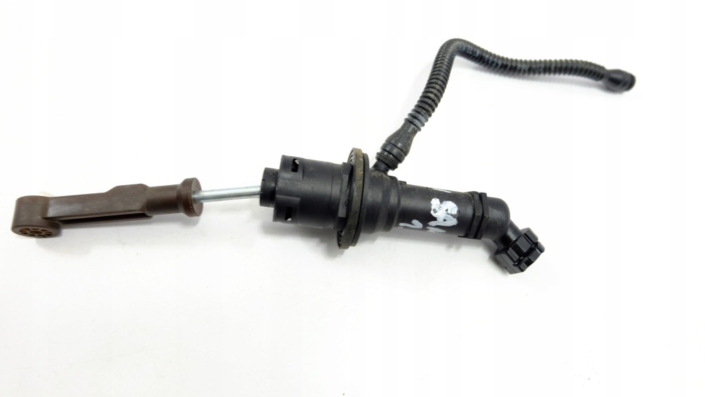 Купити Dacia sandero ii 1.0 sce помпа зчеплення 306104118r