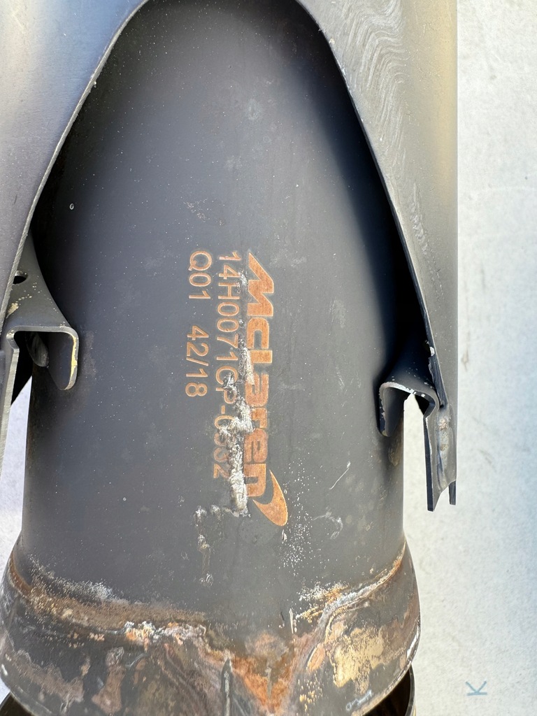 фото №6, Mclaren 720s гаситель выхлоп наконечник глушителя оригинальный номер