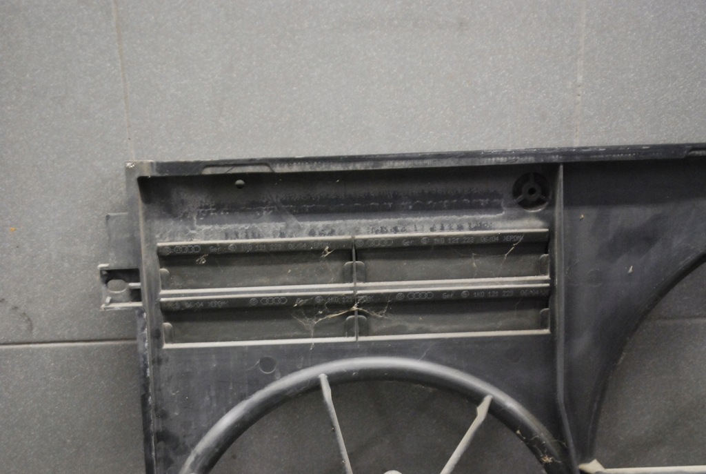 фото №7, Корпус вентиляторів vw golf v 2.0 tdi 1k0121207g