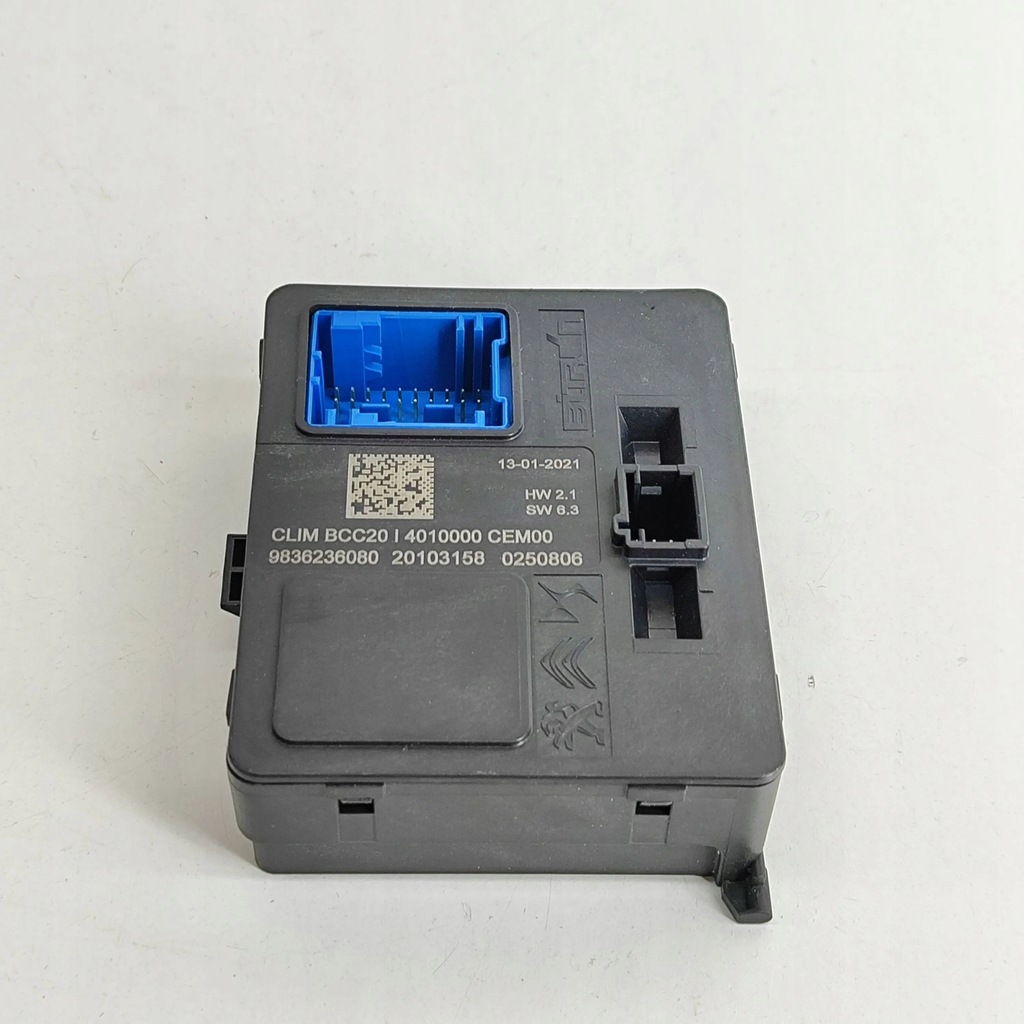 фото №1, Opel corsa f 2021 панель кондиционера