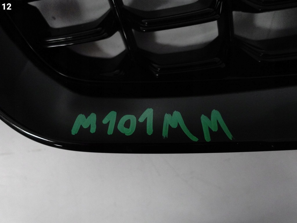 Volvo xc90 2 2 19-24 рестайлинг  r-design решётка радиатора решётка  решётка w бампер черный в Украине