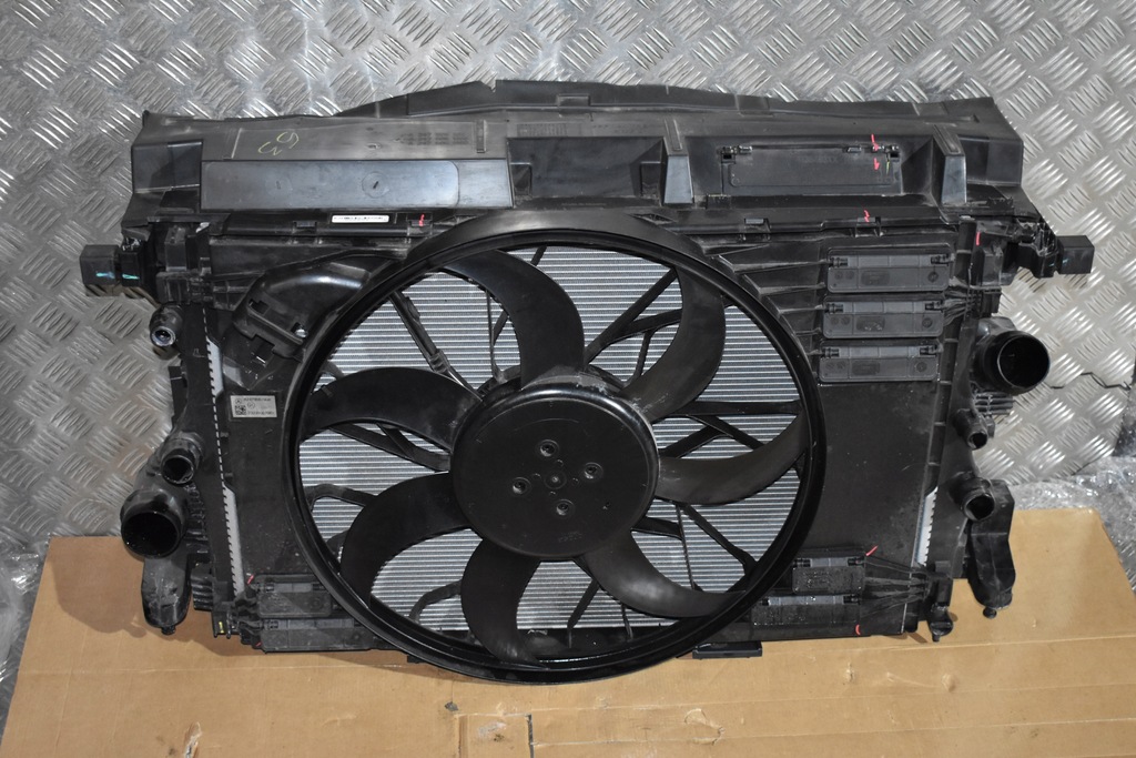 фото №1, Idealne радиатор вентилятор mercedes glb x247 w118 w177 1