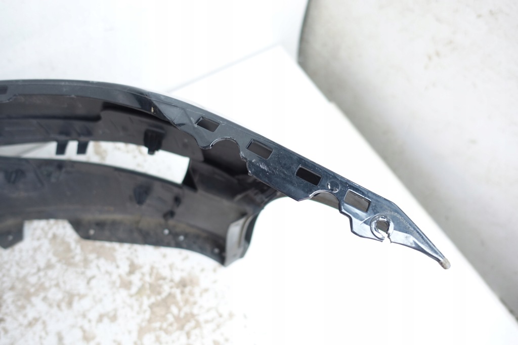 Tesla model 3 2017- бампер перед передний 1084168-00-d с Разборки