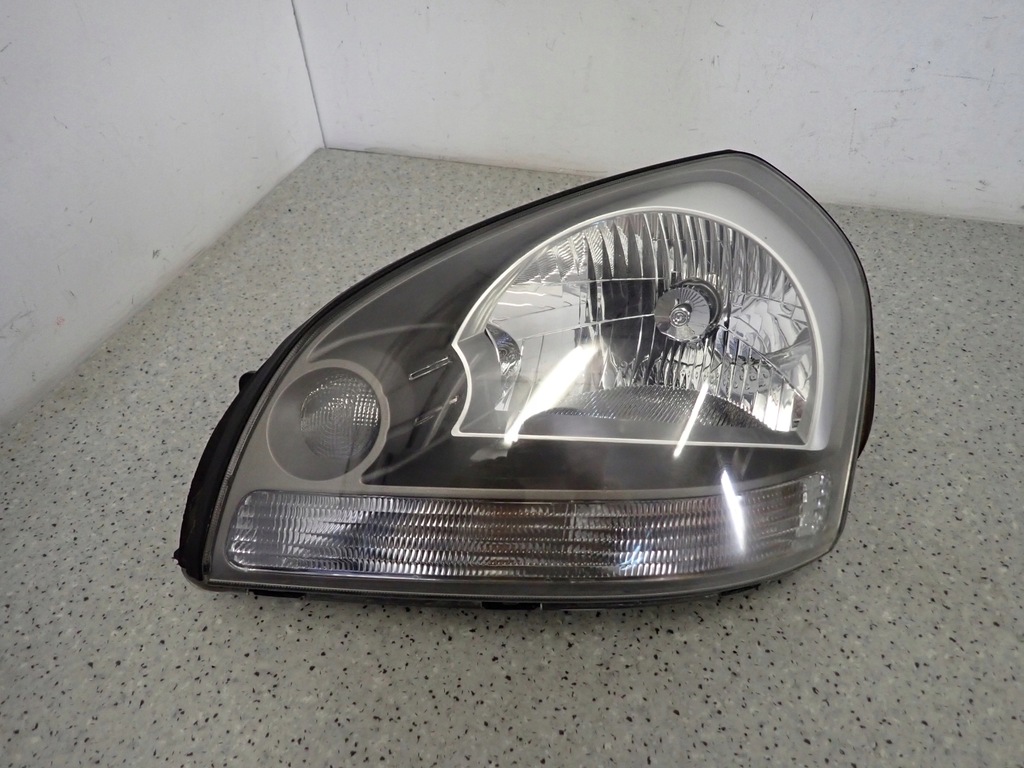 фото №1, Hyundai tucson 04-10 фара левый лампа передняя