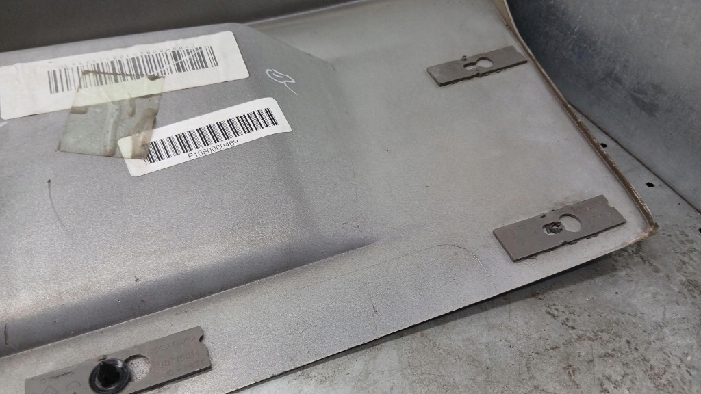 фото №15, Накладка крышки volvo s60 i 00-07r sedan 30716384