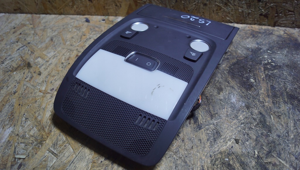 фото №7, Audi a5 8t s-line лампа освещение кабины