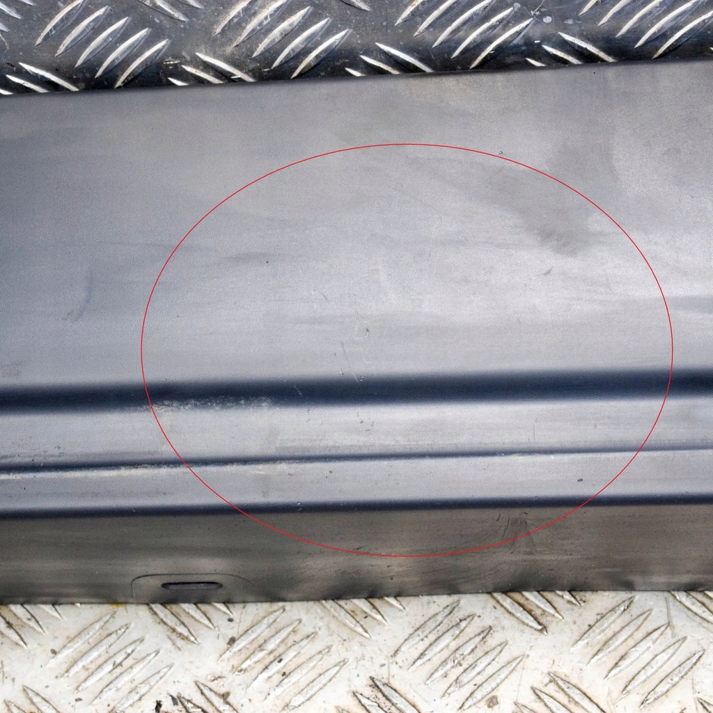 фото №3, Land rover discovery 5 2021 правая сторона порог