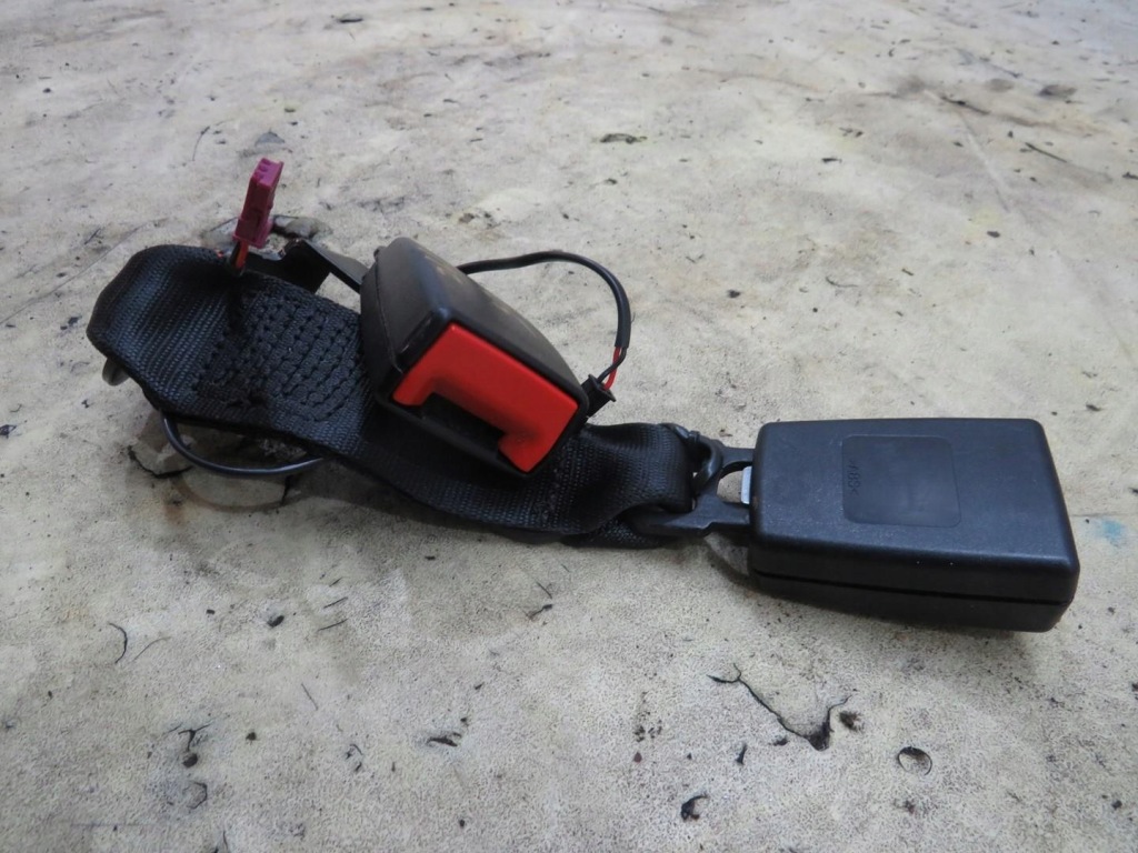 Клипса поперечина задний  mini f55 f56 7364225 Доставка