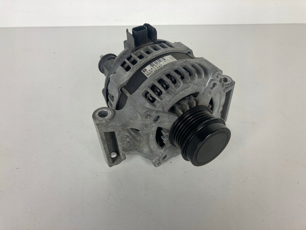 фото №1, Opel insignia b 2.0t генератор 13592811