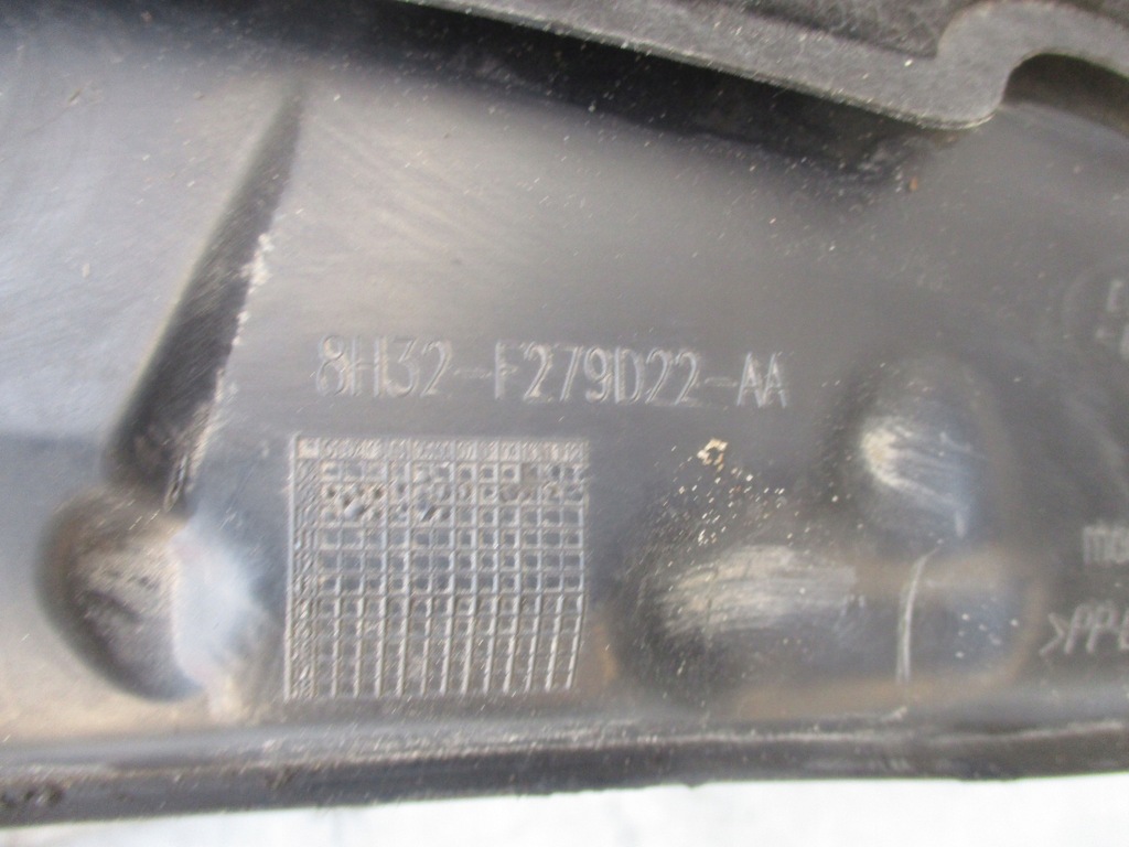 фото №4, Підкрилок правий задня land rover discovery iv