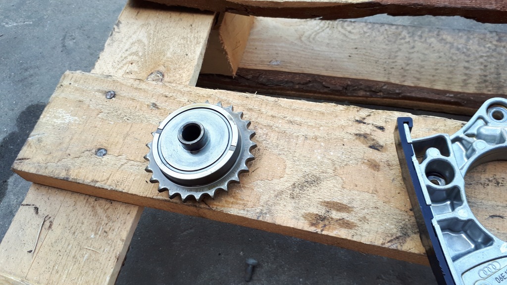 фото №15, S6 c7 4g a6 грм направляющая колесо 4.0 tfsi s7 4g s8