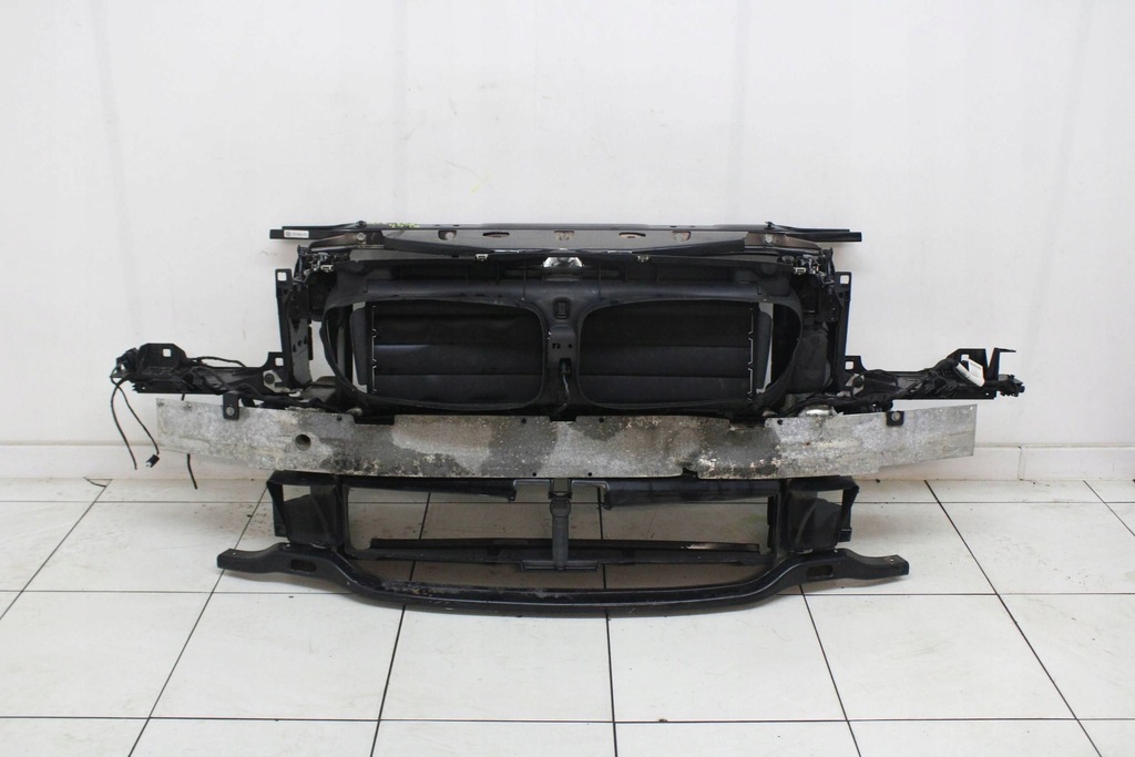 фото №1, Bmw 5 f10 f11 2009r- pas перед передний жалюзи шторка балка