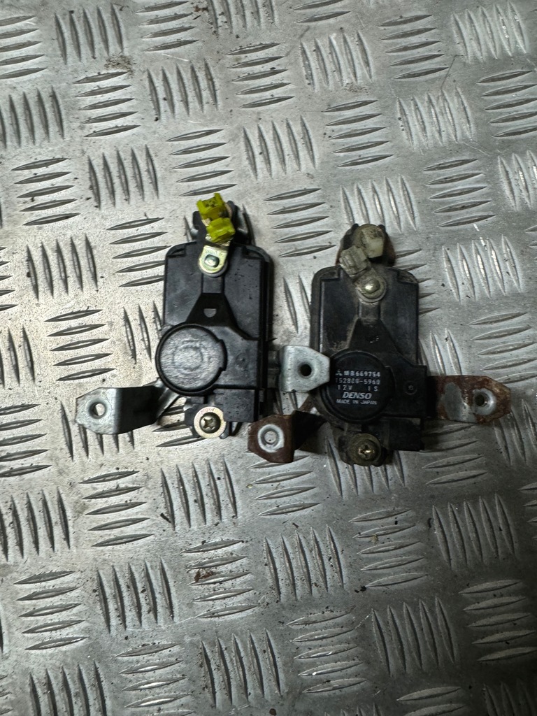 фото №9, Привод замка дверь правый задняя mitsubishi pajero ii mb669754 2pin