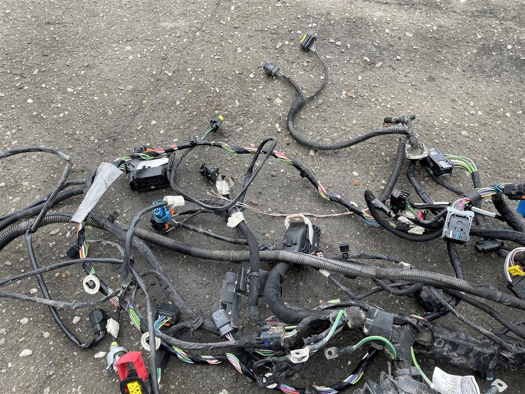 фото №7, Жгут отсек двигателя коробка 1.5 bluehdi 96ft385280 citroen c4 cactus