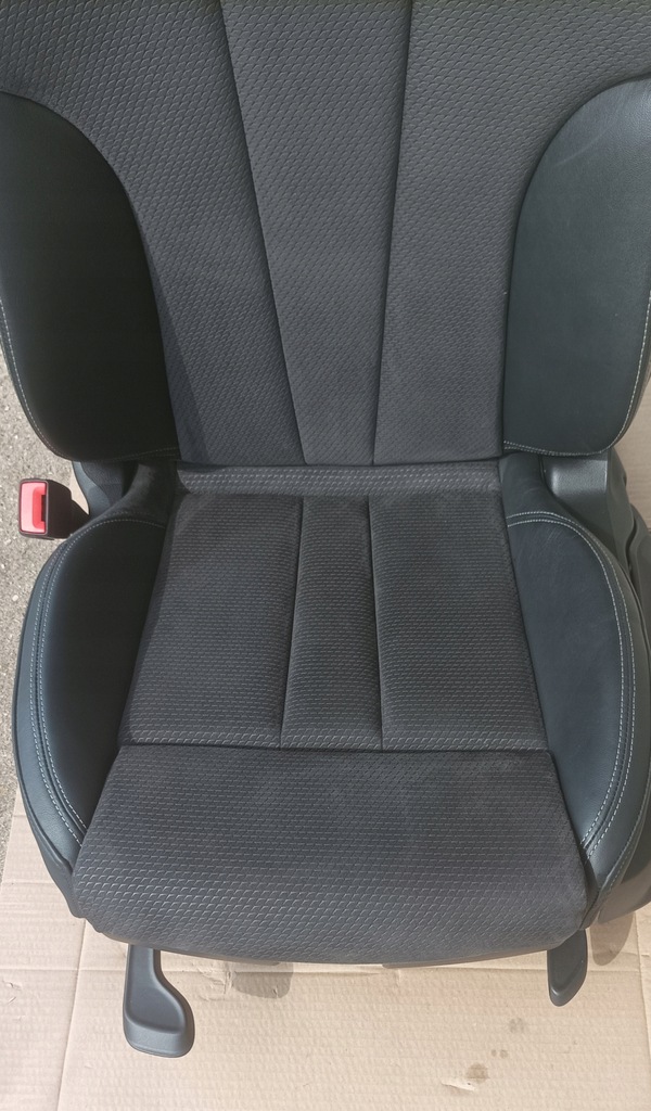 фото №12, Audi a4 b9 s-line комплект сидений сиденье заднее сиденье кожа sedan