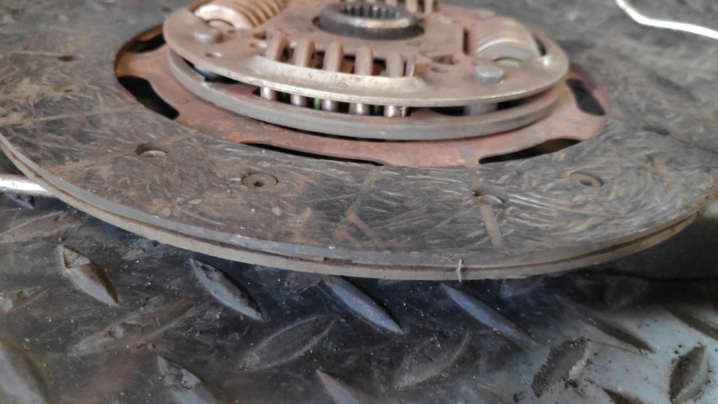 фото №8, Колесо двухмассовый 2.0 dci trafic ii 8200828444