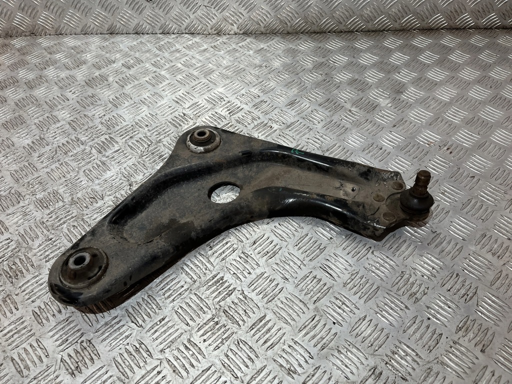 Купити Важіль перед праві opel crossland x 17- 1.6 b-hdi